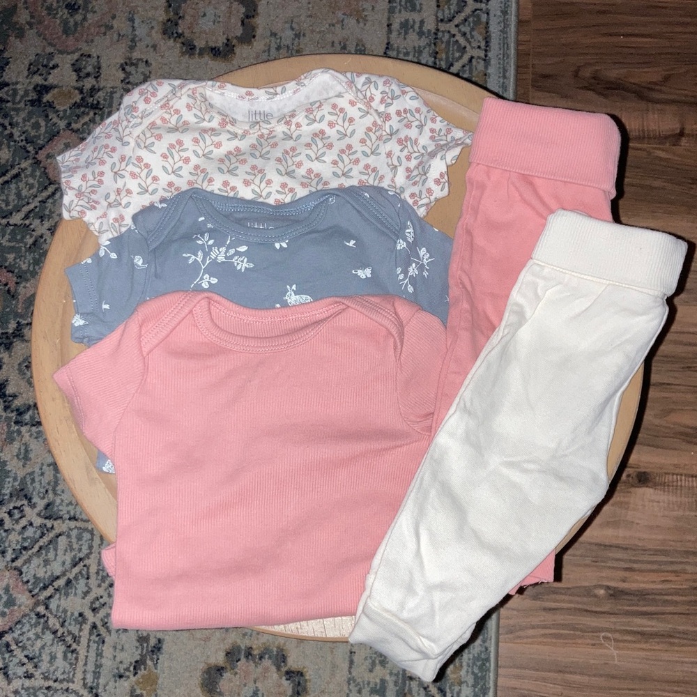 #80. Carter’s - Little Planet - 3-Pack Baby Bodysuits & 2-Pack Pants